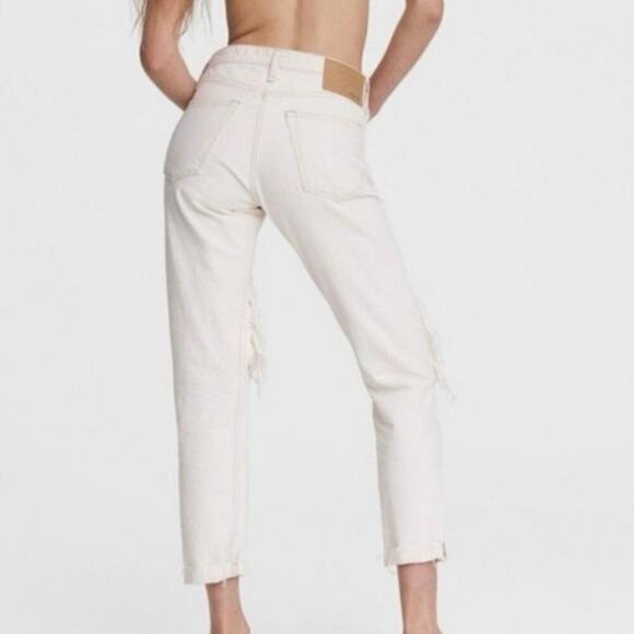 Rag & Bone White Rosa Mid Rise Boyfriend Fit Jeans Destroyed Knees size 26 waist - Picture 16 of 16